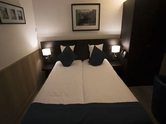 Tek Büyük veya İki Ayrı Yataklı Oda