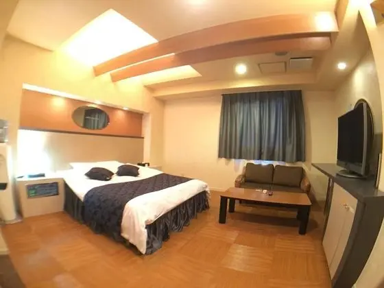 Basic Tek Büyük Yataklı Oda