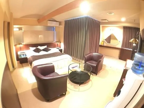 Basic Tek Büyük Yataklı Oda