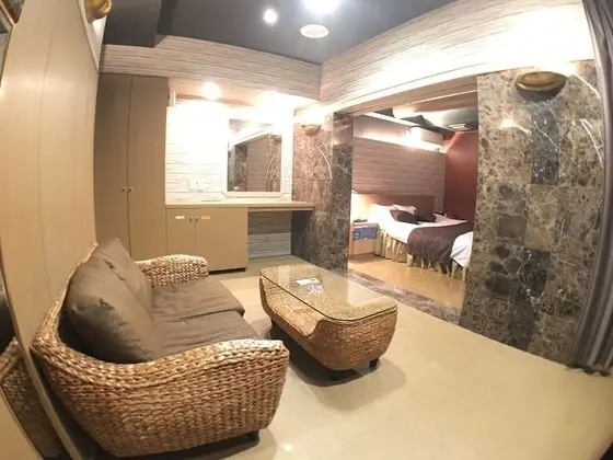 Basic Tek Büyük Yataklı Oda