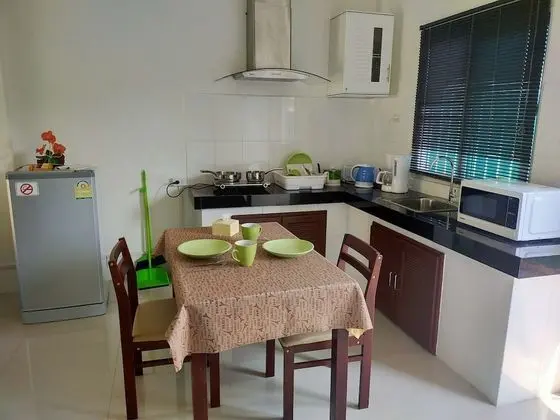 Home/Kitchen Private Garden