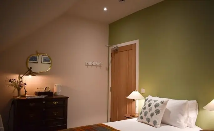 İki Ayrı Yataklı Oda, Özel Banyo (Sycamore)