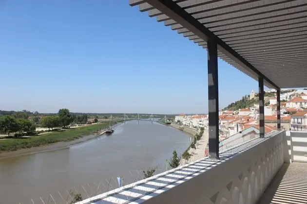 Tek Kişilik Oda, Nehir Manzaralı