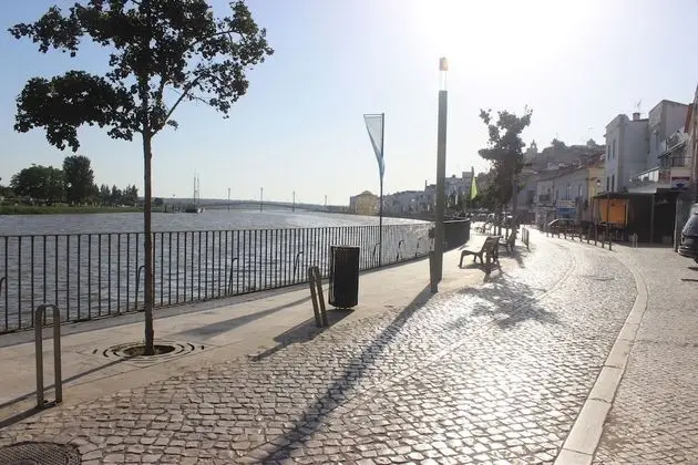 Tek Kişilik Oda, Nehir Manzaralı