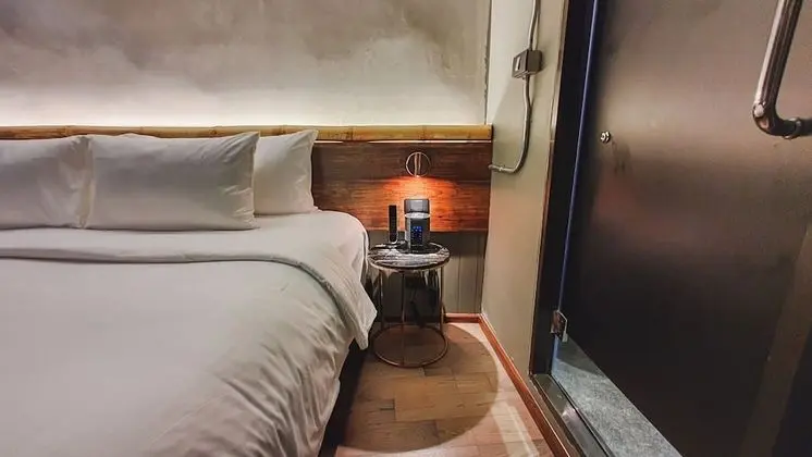 Standard King Room at First Floor (OTF)