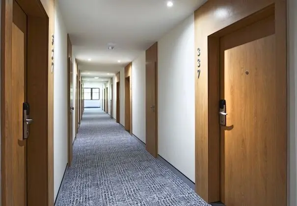Deluxe Tek Büyük veya İki Ayrı Yataklı Oda
