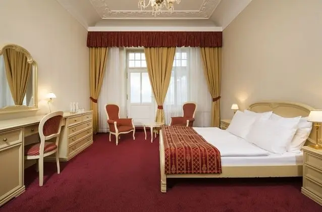 Deluxe Tek Büyük Yataklı Oda, Balkon