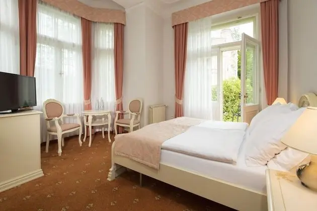 Deluxe Tek Büyük Yataklı Oda, Balkon