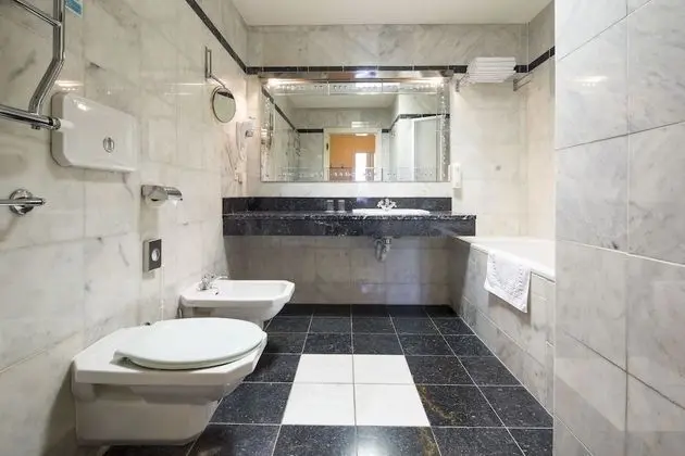 Deluxe Tek Büyük Yataklı Oda, Balkon
