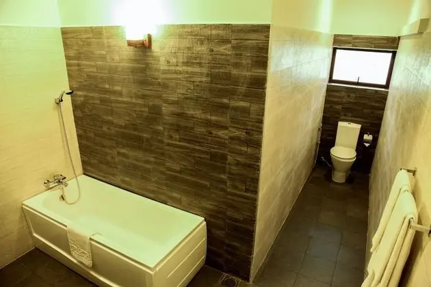 Büyük Yataklı Tek Kişilik Oda