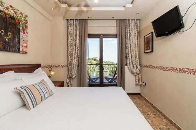 Tek Büyük Yataklı Oda, 1 Büyük (Queen) Boy Yatak