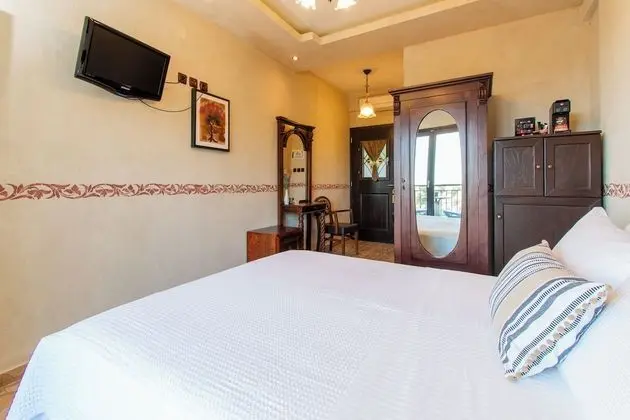 Tek Büyük Yataklı Oda, 1 Büyük (Queen) Boy Yatak