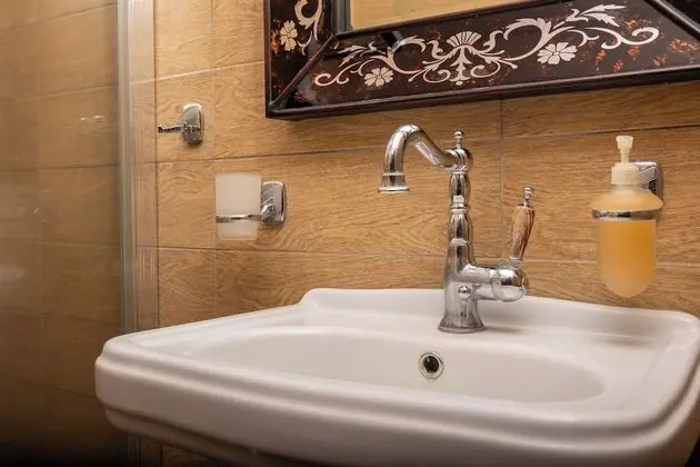 Tek Büyük Yataklı Oda, 1 Büyük (Queen) Boy Yatak