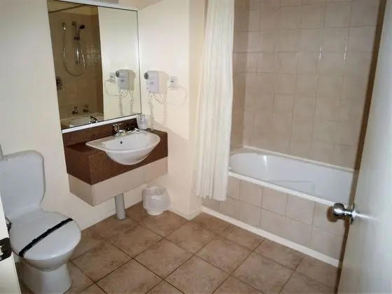 Executive Stüdyo, Sigara İçilmez