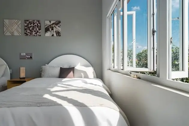 Üç Kişilik Oda, Ortak Banyo