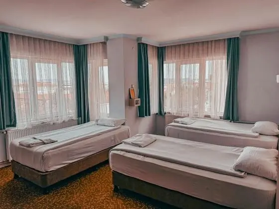 Triple, Şehir Manzaralı