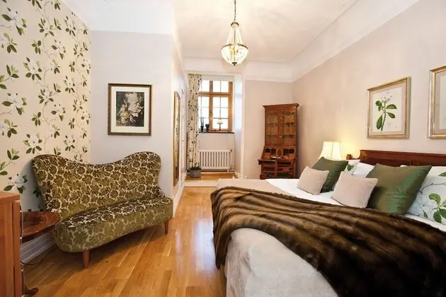 Double Room Castle (king size bed)