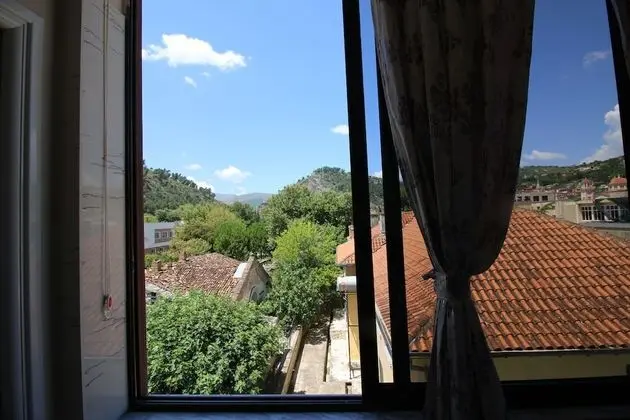 Economy Üç Kişilik Oda