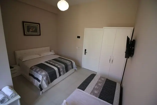 Üç Kişilik Oda, Dağ Manzaralı