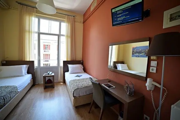 Tek Büyük veya İki Ayrı Yataklı Oda