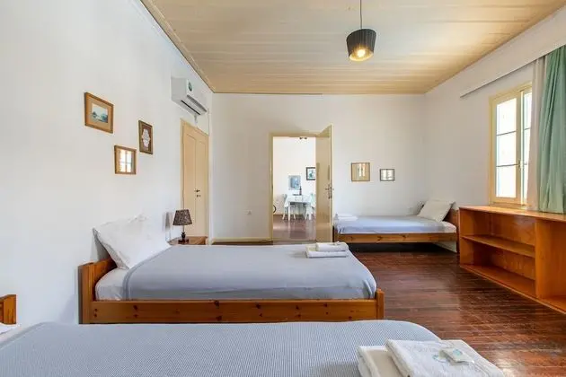 Traditional Apart Daire, Deniz Manzaralı
