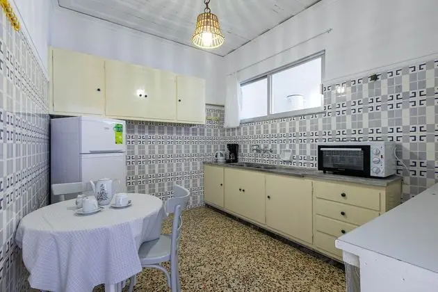 Traditional Apart Daire, Deniz Manzaralı