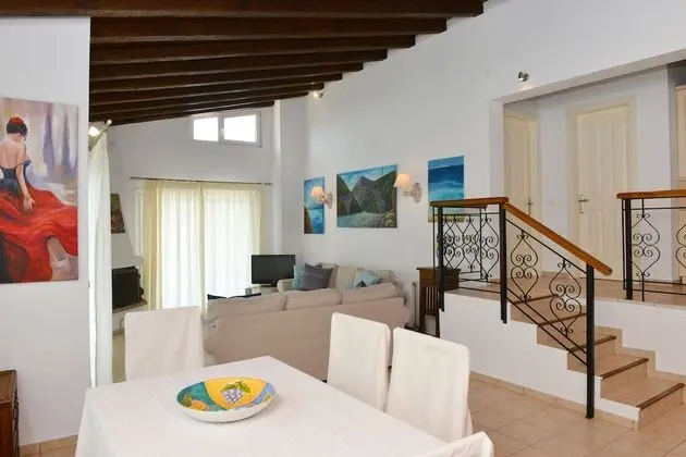 Panoramic Apart Daire, Deniz Manzaralı