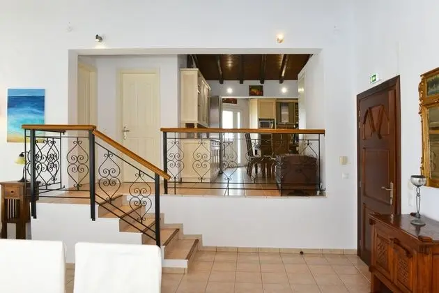 Panoramic Apart Daire, Deniz Manzaralı