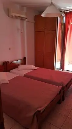 Üç Kişilik Oda