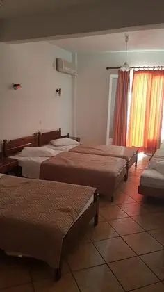 Üç Kişilik Oda