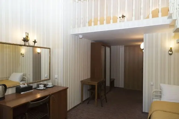 Üç Kişilik Oda, 3 Tek Kişilik Yatak, Sigara İçilmez, Şehir Manzaralı