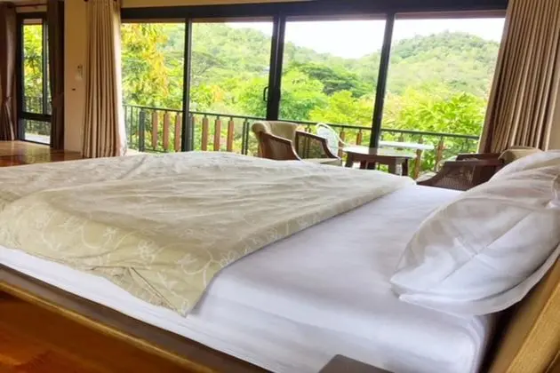 Standard Room with Mountain View