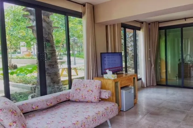 Standard Room with Pool Access