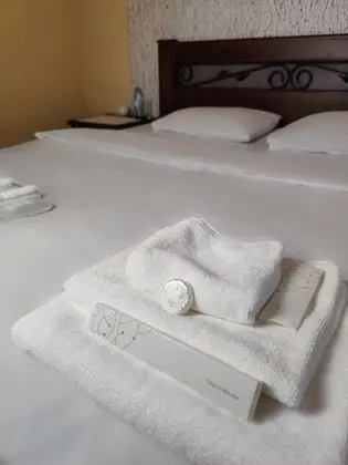 Luxury Oda