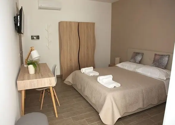 Tek Büyük Yataklı Oda, Balkon