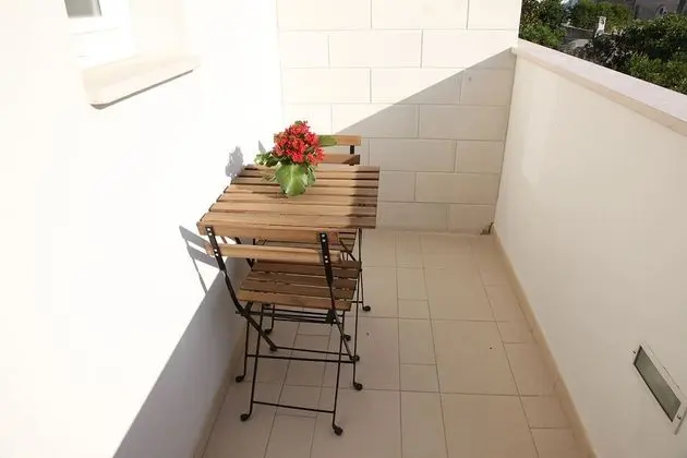 Tek Büyük Yataklı Oda, Balkon