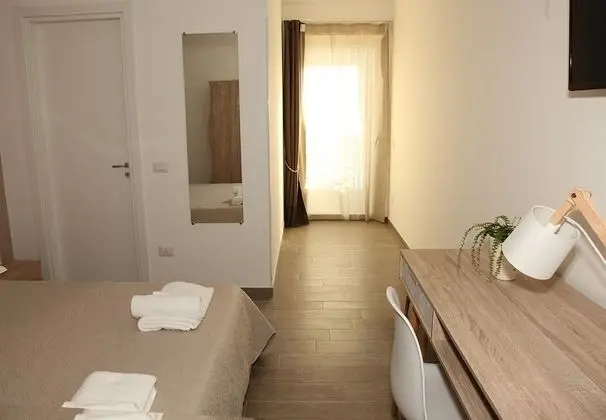 Tek Büyük Yataklı Oda, Balkon