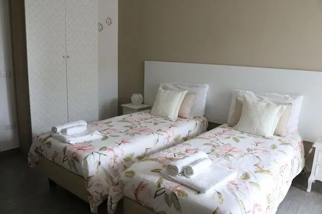 Üç Kişilik Oda, Balkon