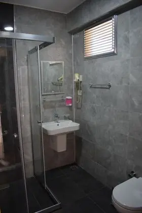 Triple, Şehir Manzaralı