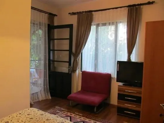 Triple Room (Shared Balcony)