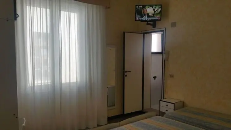Standard Tek Büyük veya İki Ayrı Yataklı Oda, Deniz Manzaralı