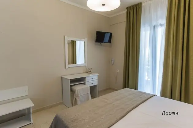 Standard Üç Kişilik Oda, Balkon, Tepe Manzaralı (4)