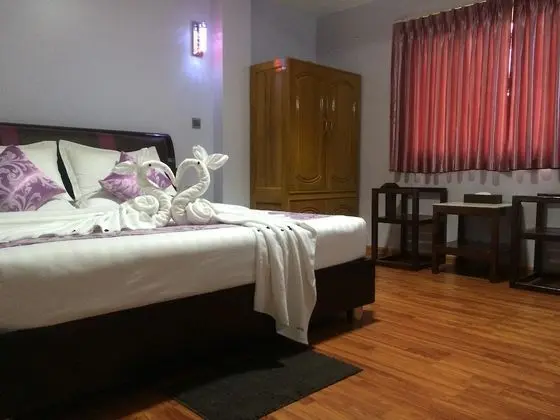 Superior Tek Büyük Yataklı Oda