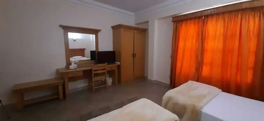 Üç Kişilik Oda
