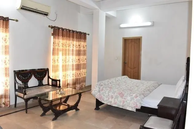 Tek Büyük Yataklı Oda