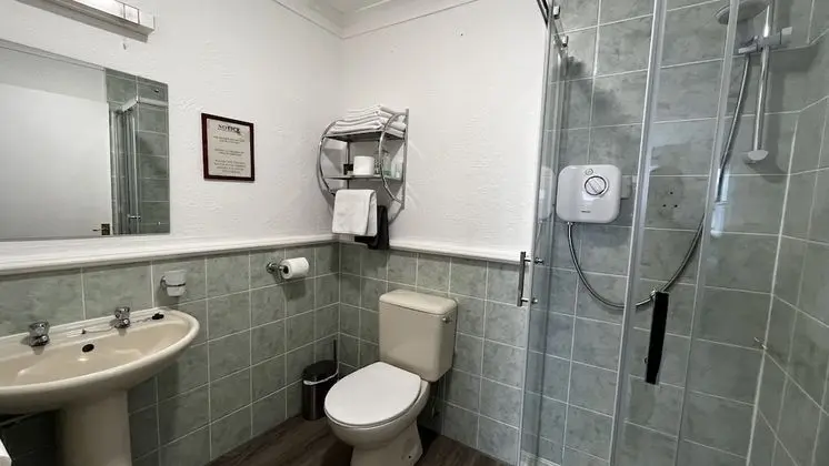 Tek Büyük Yataklı Oda (South)