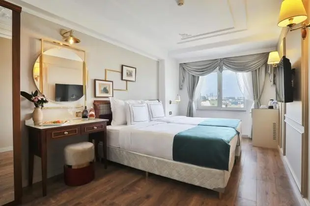 Standart Oda, Şehir Manzaralı