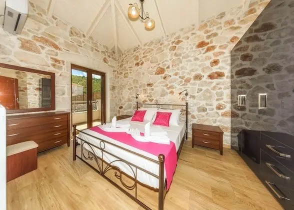 Villa, 3 Yatak Odası, Havuz Manzaralı