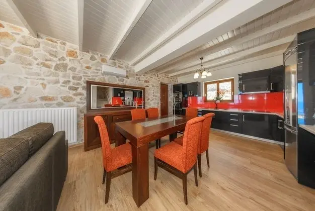 Villa, 3 Yatak Odası, Havuz Manzaralı