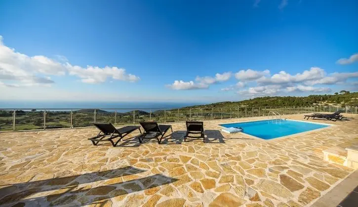 Traditional Villa, 3 Yatak Odası, Havuz Manzaralı